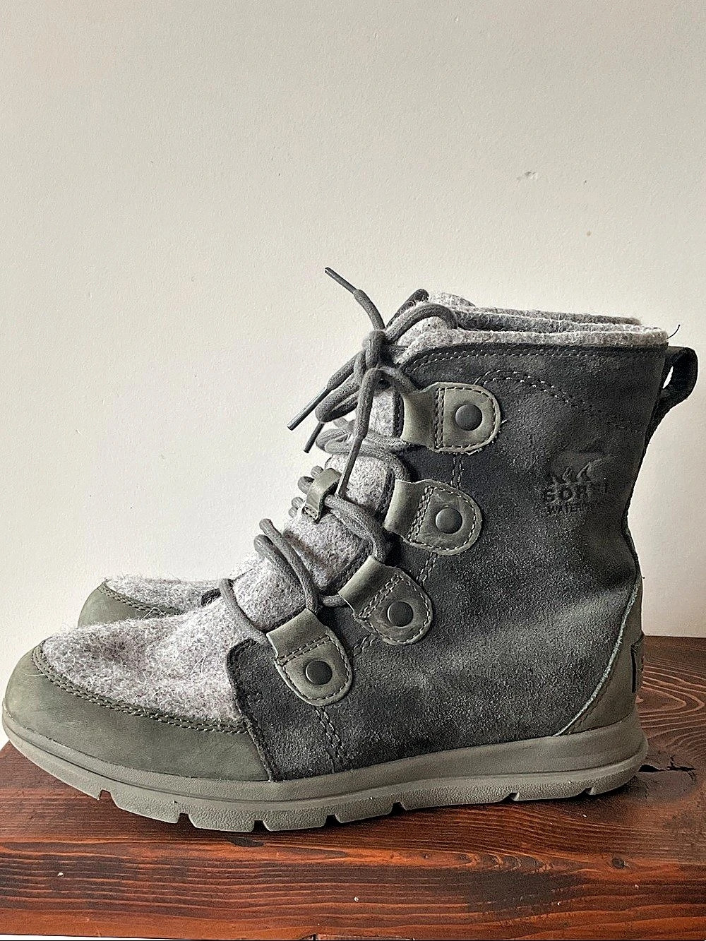 Sorel Joan of Arctic Next Lite Boot Gray US 8